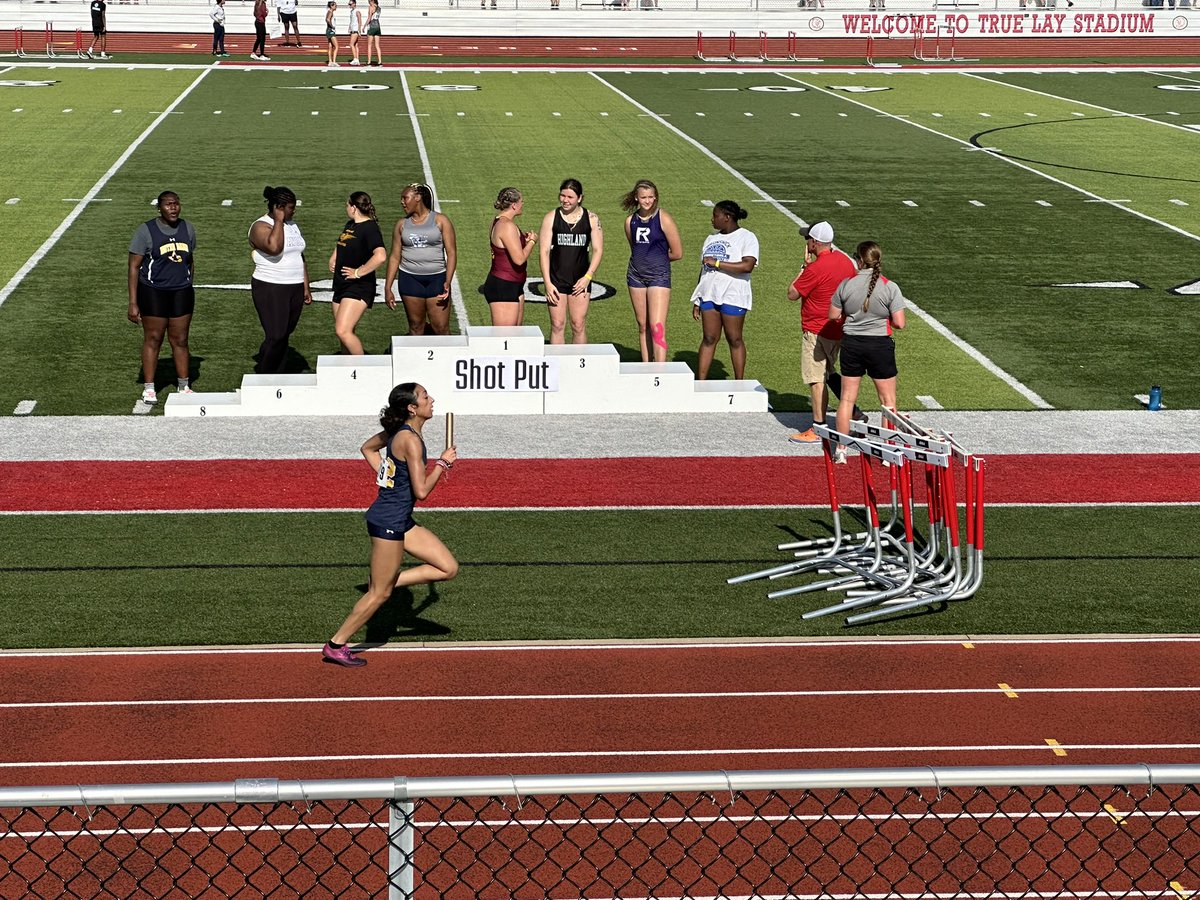 NDAEagleSports's tweet photo. Our 4x800M Relay team of Luci Kuh, Tessa Hoyt, Priti Clark, and Natalie Chryst finished 11th at the OHSAA Regional Tournament today. Good job ladies.
Natalie (800M) and Tessa (1600M) will compete in their individual events on Friday. 🦅 #GoNDAEagles https://t.co/FF6PslHoto