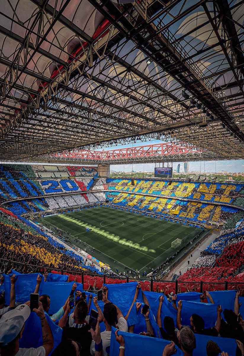 lnter_yb's tweet photo. La seconda Stella.
#Nerazzurri https://t.co/lK8G6fY6Jp