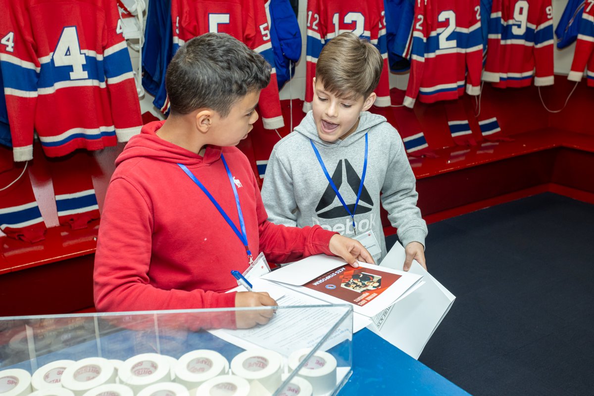 Learn, share, collaborate, grow - that's what future leaders do.

Our programming is designed to support elementary and secondary students from Grades 4 to 12.

#youth #character #leadership #education