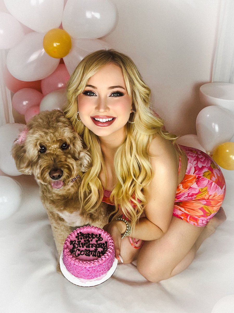 TaylorNicolette's tweet photo. 🌼🌸🌼 My sweet baby girl Cosmic turned 8! I love you 🥰💖☀️ https://t.co/Y0JJxAVq6p