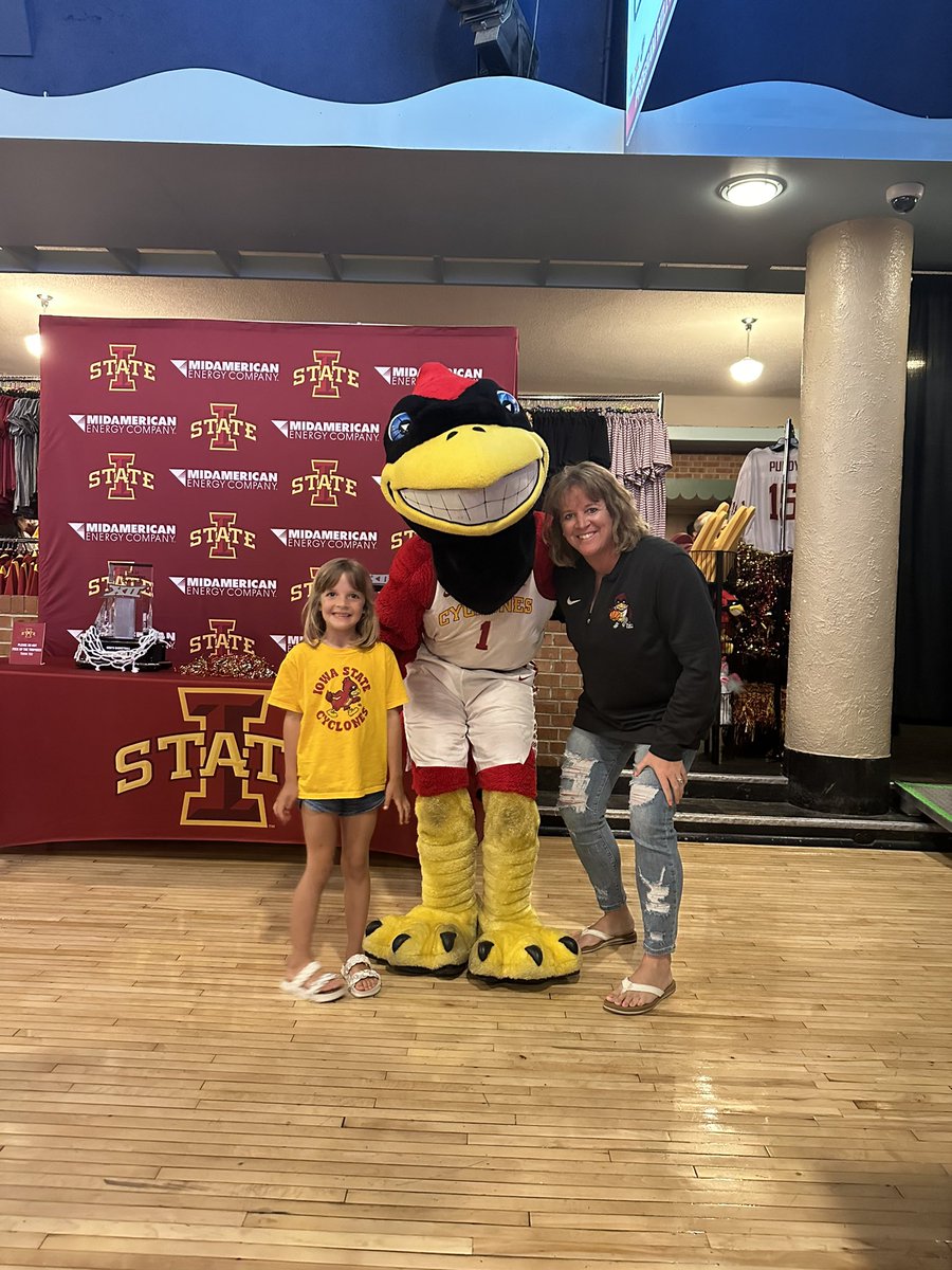 LyndseyFennelly's tweet photo. Got to visit with Cy, say hi to the Coaches, and cheer alongside the great @CycloneATH faithful at the final Tailgate Tour stop! ❤️💛
#proudtobeONE https://t.co/eD6pwDK2dd