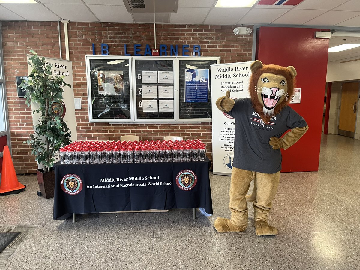 Mrs. Jones tweet media