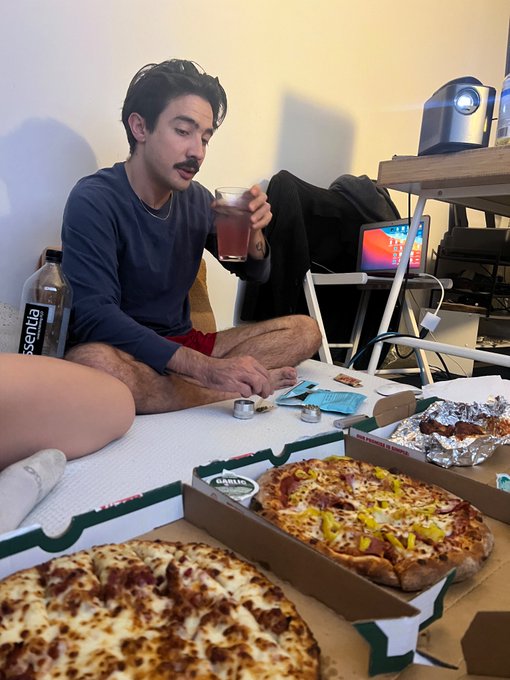 got all of my holes filled today https://t.co/sCmaq5err3