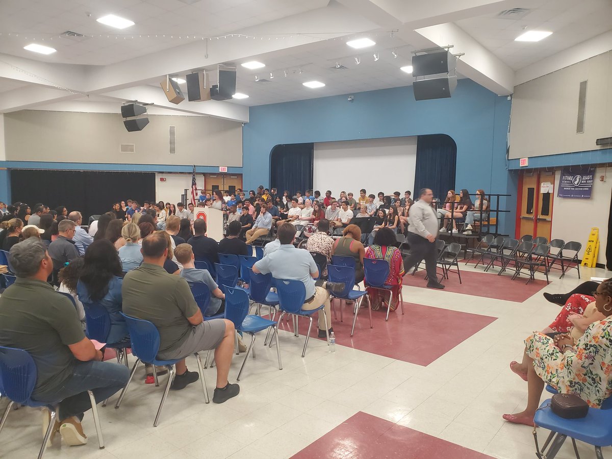 Greg Colon tweet media