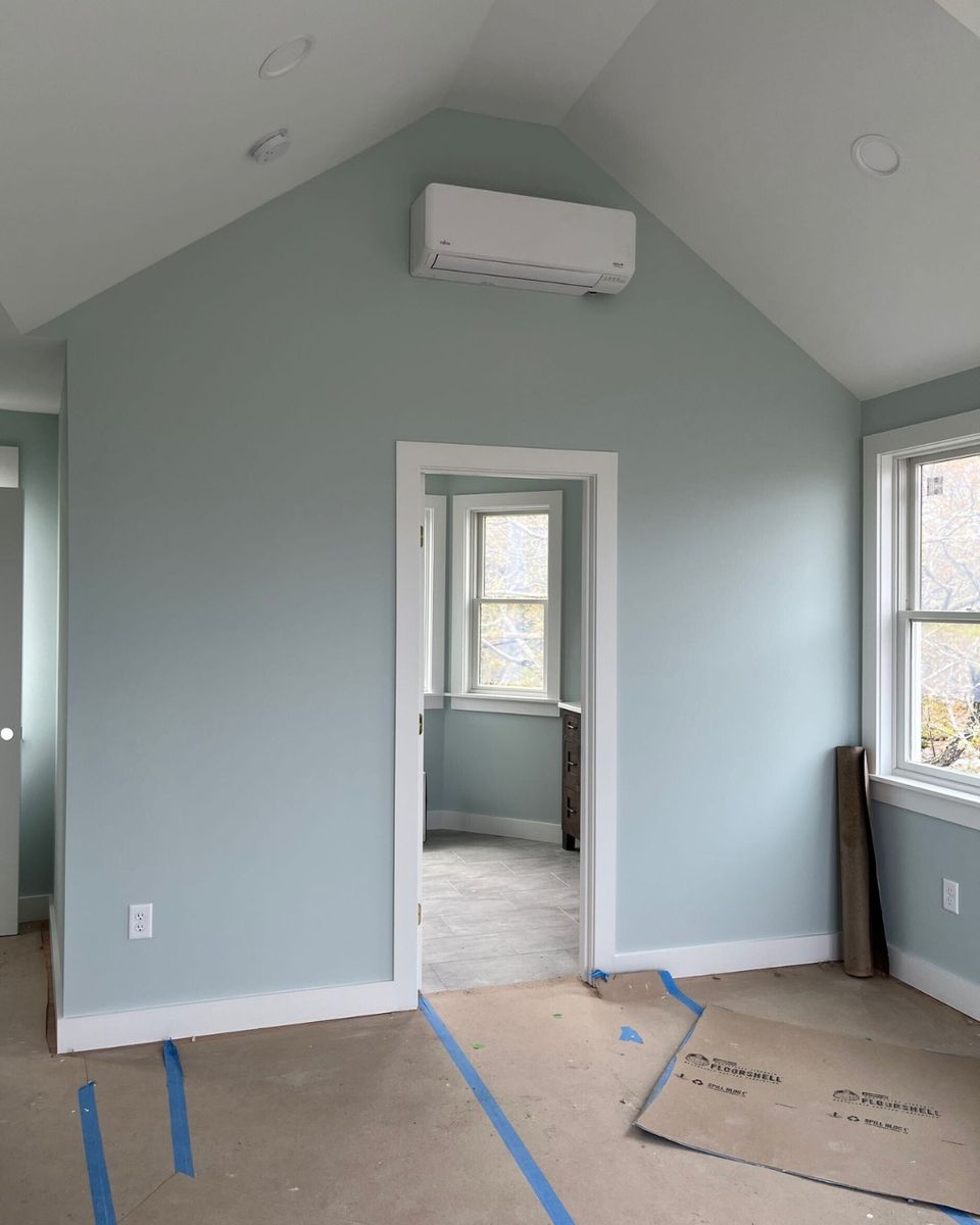 #ProgressReport – With the crew working on interior finishes, the cottage where we’ve added a second story is almost done, just in time for the season.
#BuiltByPhilbrook #CapeCodHomeRemodeling #CapeCodBuilder