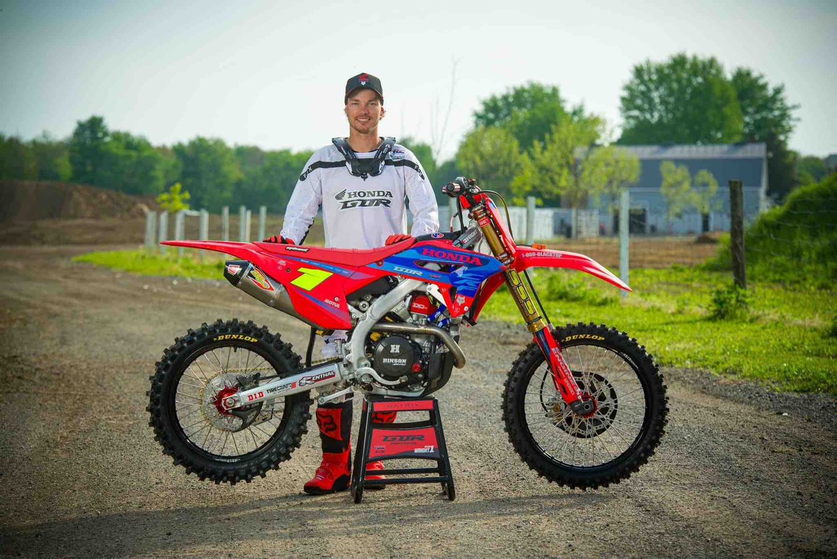 RideDunlop's tweet photo. We are happy to once again support the 2024 Honda Canada @gdrhonda Fox Racing team!

@dylan.wright9 
@t_medaglia
@tiger_wood43

📸 @lissimorephoto

#RideDunlop #RaceDunlop #DunlopDomination #RideRed #CanadianMX https://t.co/KFy2xGDhFD