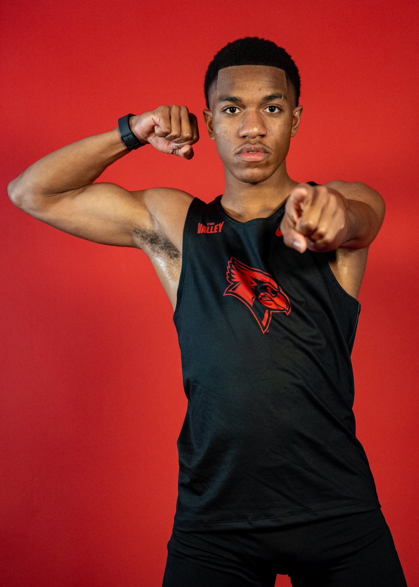 Men’s 400m dash 👏 🚨PR Alert🚨

Senior Raydoffa Braziel qualifies for Friday with a personal-best time of 46.06 seconds. Third best in program history!!

#redbirdtfxc