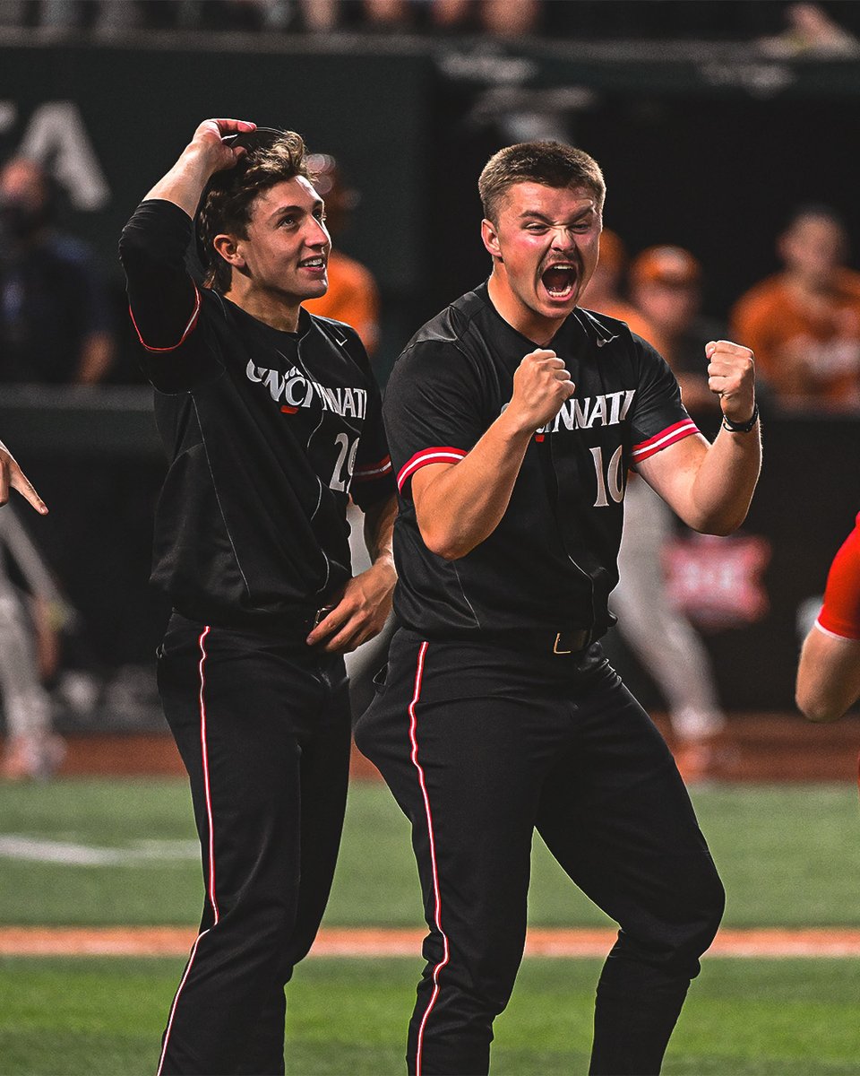 GoBearcatsBASE's tweet photo. Win no. 32 was a BIG one 👏

#Bearcats https://t.co/ahhm6DH0eF