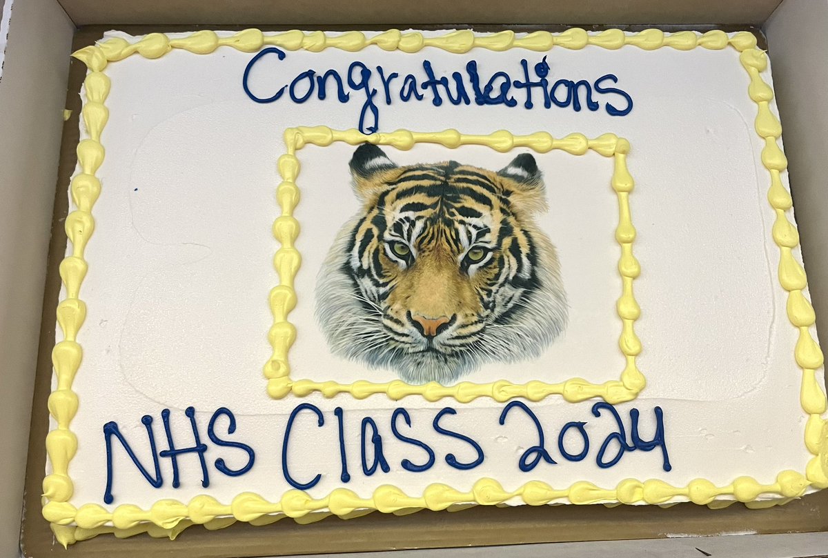 Today we had a cord celebration to recognize our amazing NHS Seniors! Our new class of 2025 officers handed out cords and certificates, and we all celebrated with cake and sparkling cider. Congratulations to the NHS Class of 2024!👏👏 @MarSimms227 @WPTigerPride