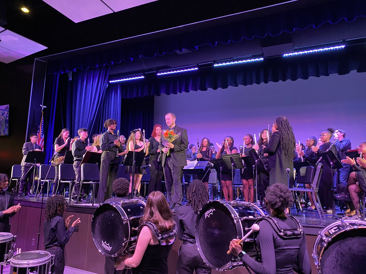 supt4kids's tweet photo. Thank you @musicteach320 @MalverneUFSD .you touch eternity with #excellenceonpurpose https://t.co/ZmlNBoRLZ2