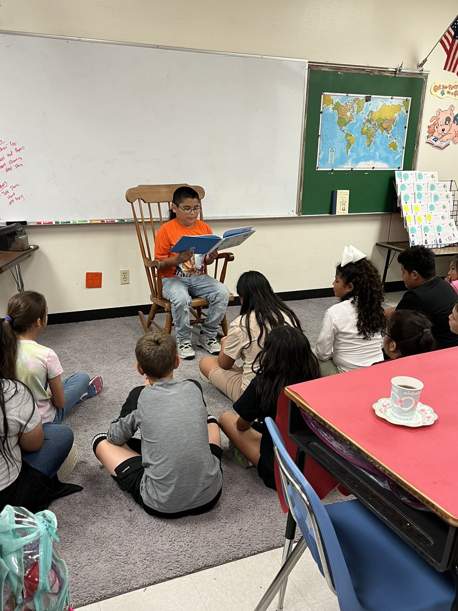 Patlan 4th graders wrote and published books. We celebrated with an Author’s Tea! <a href="/PatlanES/">Patlan Elementary</a>