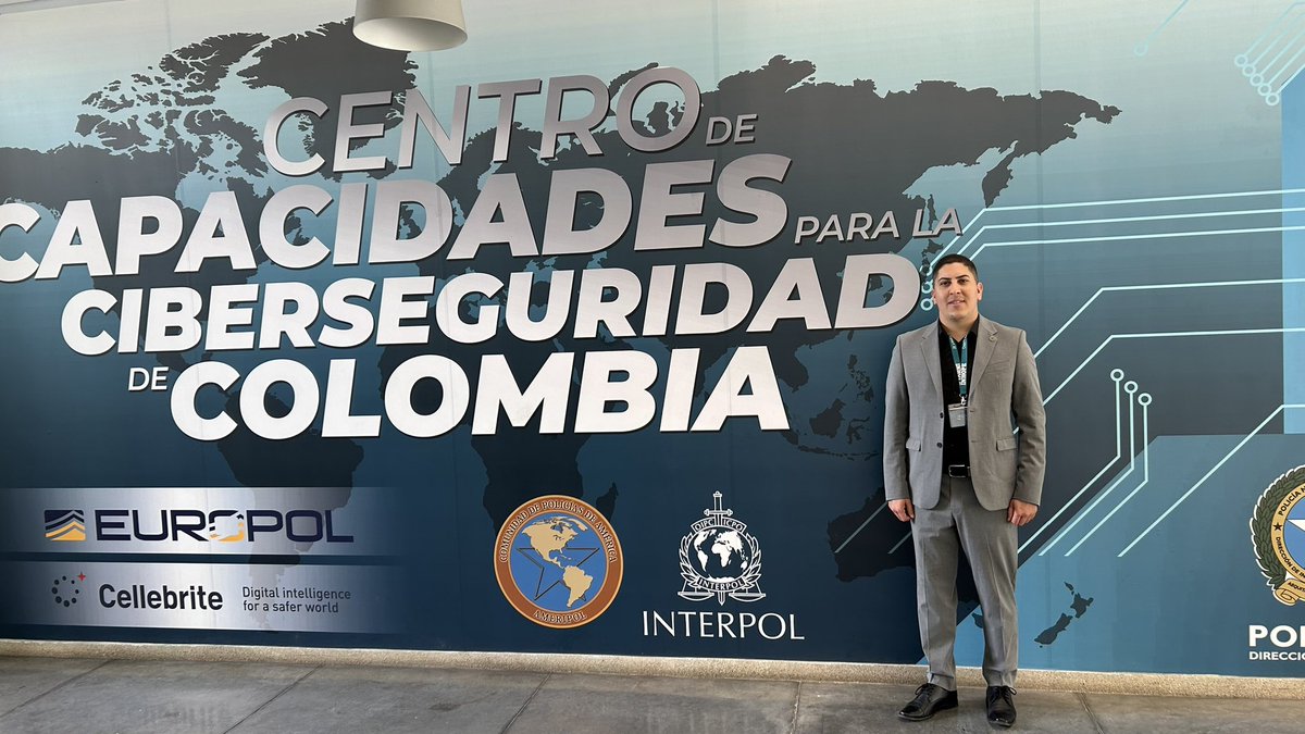 📍🇨🇴 #COLOMBIA | Desde @GroomingArg a cabo una intensa agenda en #Bogotá junto a @INHOPE_PR e @INTERPOL_HQ.

💪 Nuestros analistas de la línea de reporte fueron certificados por la Organización Internacional de Policía Criminal en virtud del nuevo esquema universal de #MASNNA.