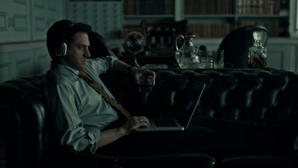 Bean_Scheme's tweet photo. So this is what I look like taking my silly lil screenshots and watching this show with you all
#ThisIsMyDesign #HannibalRewatch #Futamono https://t.co/BTzPjlIw5T
