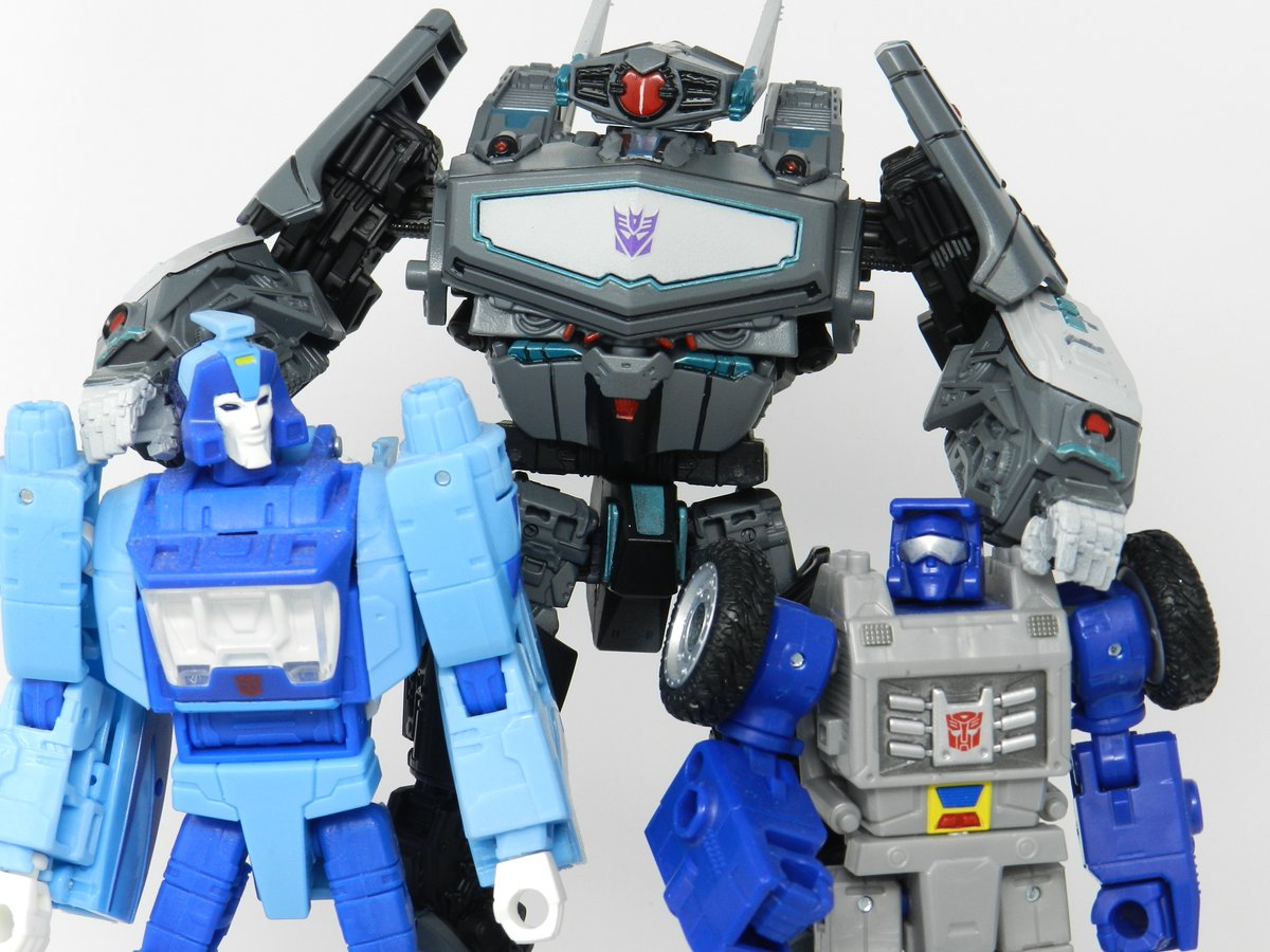 'Transformers Studio Series - Animated Shockwave' Now in his true TRUE colors. (Retweets appreciated as always :D )