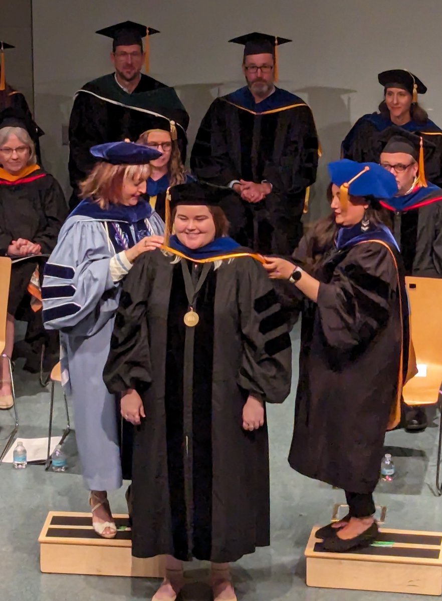 laurent413's tweet photo. Got to wear the silly outfit of my dreams this week 🎓

#PhDone #CUAnschutzGrad https://t.co/U5A1ehmsT9