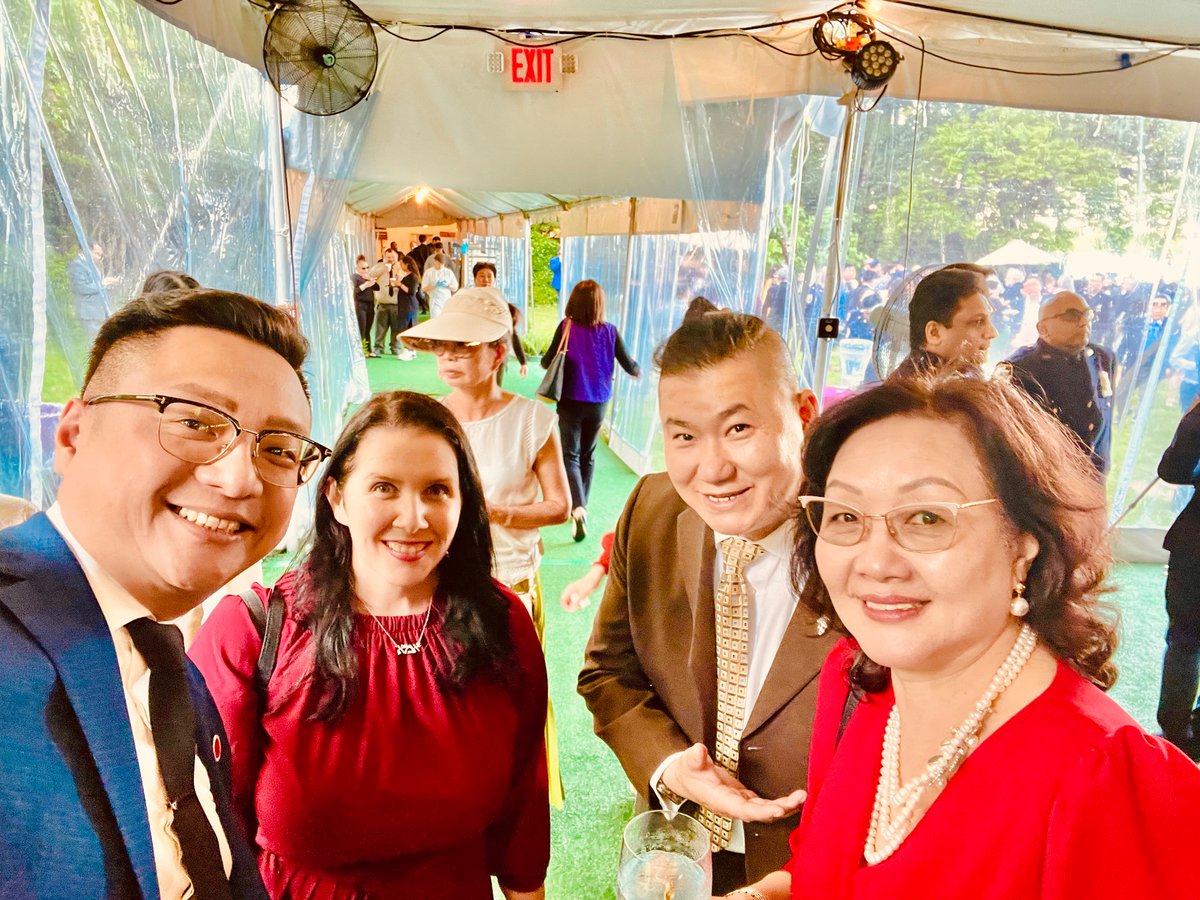 RachelBAmar's tweet photo. Always great to join my colleagues in government and friends from the AAPI community in celebration of #AsianAmericanPacificIslander Heritage Month at Gracie Mansion.

#AAPIHM https://t.co/gtWbri4eIj