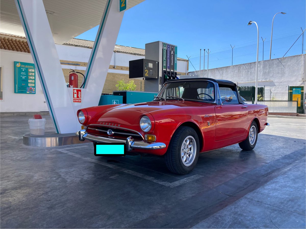 essanjeronimo's tweet image. Hola amigos, hoy nos ha visitado un precioso clásico inglés, un modelo casi en extinción, y súper cuidado, con todos ustedes el SUNBEAM Alpine del 64!!🤩
👏🏻👏🏻👏🏻👏🏻👏🏻👏🏻