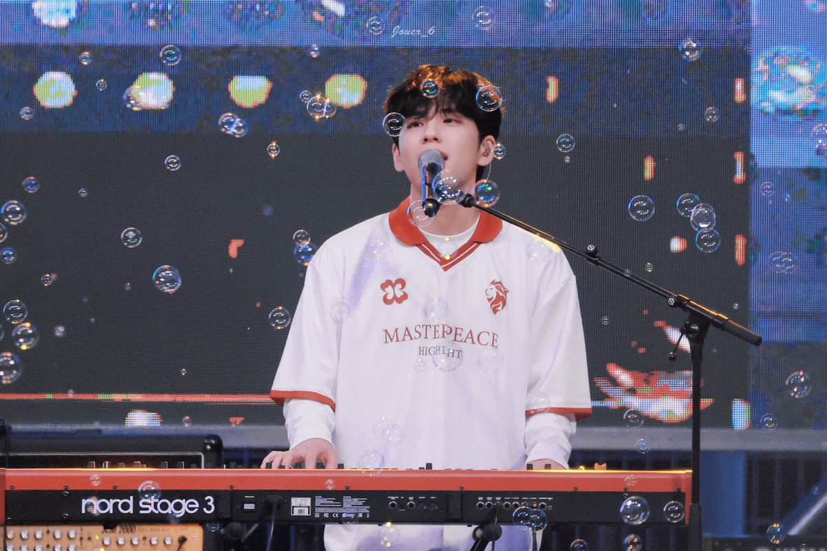 240522 경희대축제HQ
#데이식스 #원필