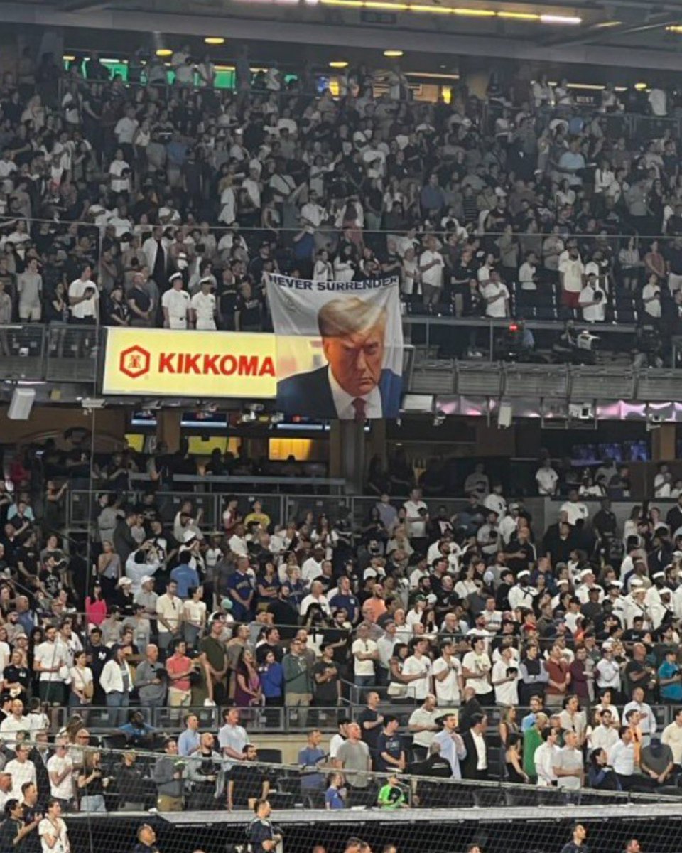 Bo Loudon (@boloudon) on Twitter photo BREAKING: A "Never Surrender" Trump flag was just dropped at the Yankee Stadium.
This comes less than a day before Rightful President Trump is set to MAKE HISTORY in the Bronx with a massive rally.
NEW YORK IS TRUMP COUNTRY! BREAKING: A "Never Surrender" Trump flag was just dropped at the Yankee Stadium.
This comes less than a day before Rightful President Trump is set to MAKE HISTORY in the Bronx with a massive rally.
NEW YORK IS TRUMP COUNTRY!