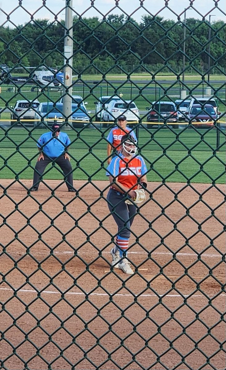 Tn Bombers 18u Gold tweet media