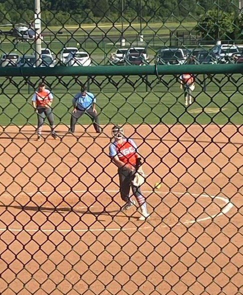 Tn Bombers 18u Gold tweet media