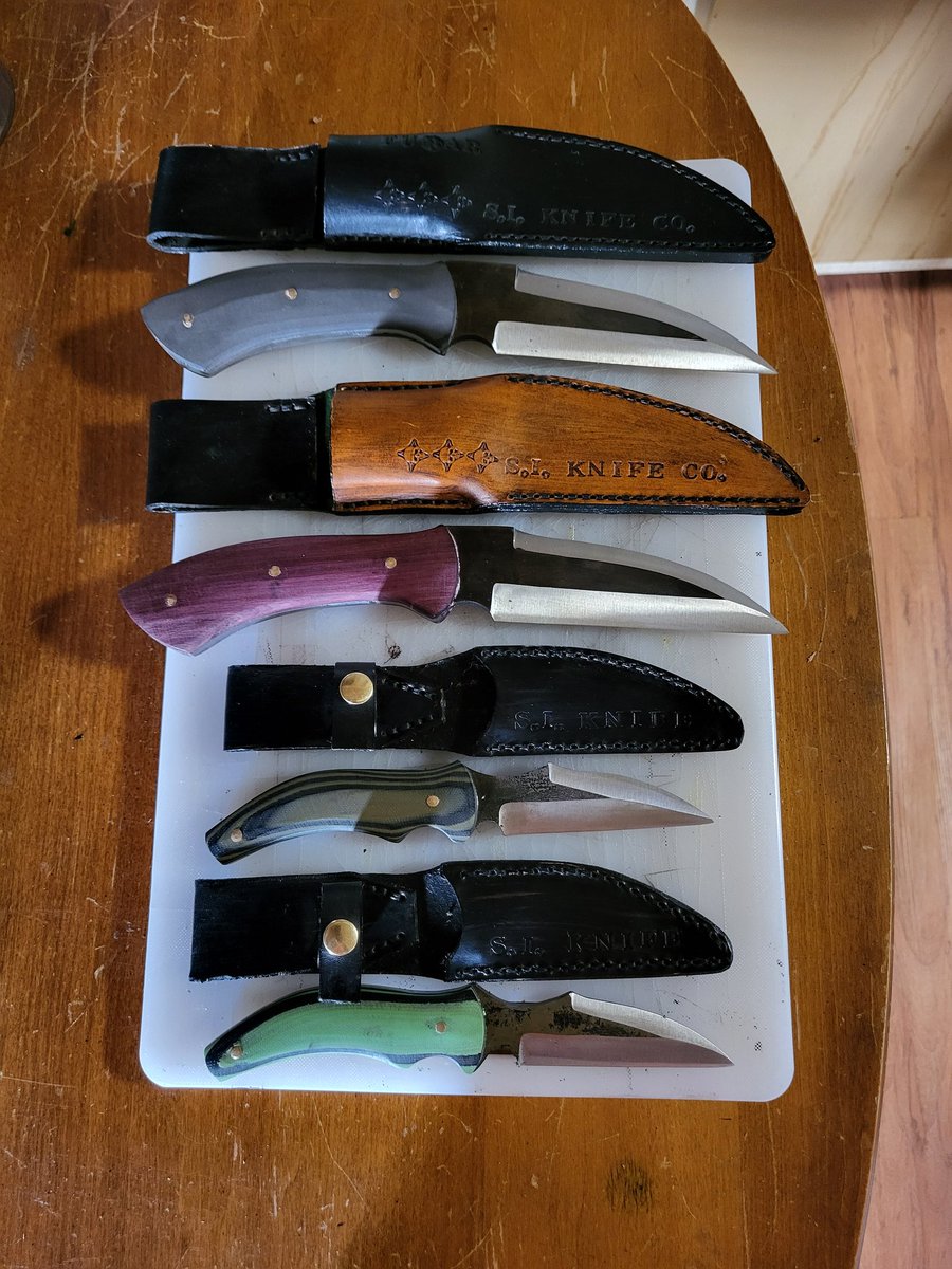 All of these are available for purchase on my ETSY shop. The top one is double sided, the rest are single edged. SIknifeCo (siknifeco). 
#knifelife #etsy #tinyknife #kortada #grindeveryday