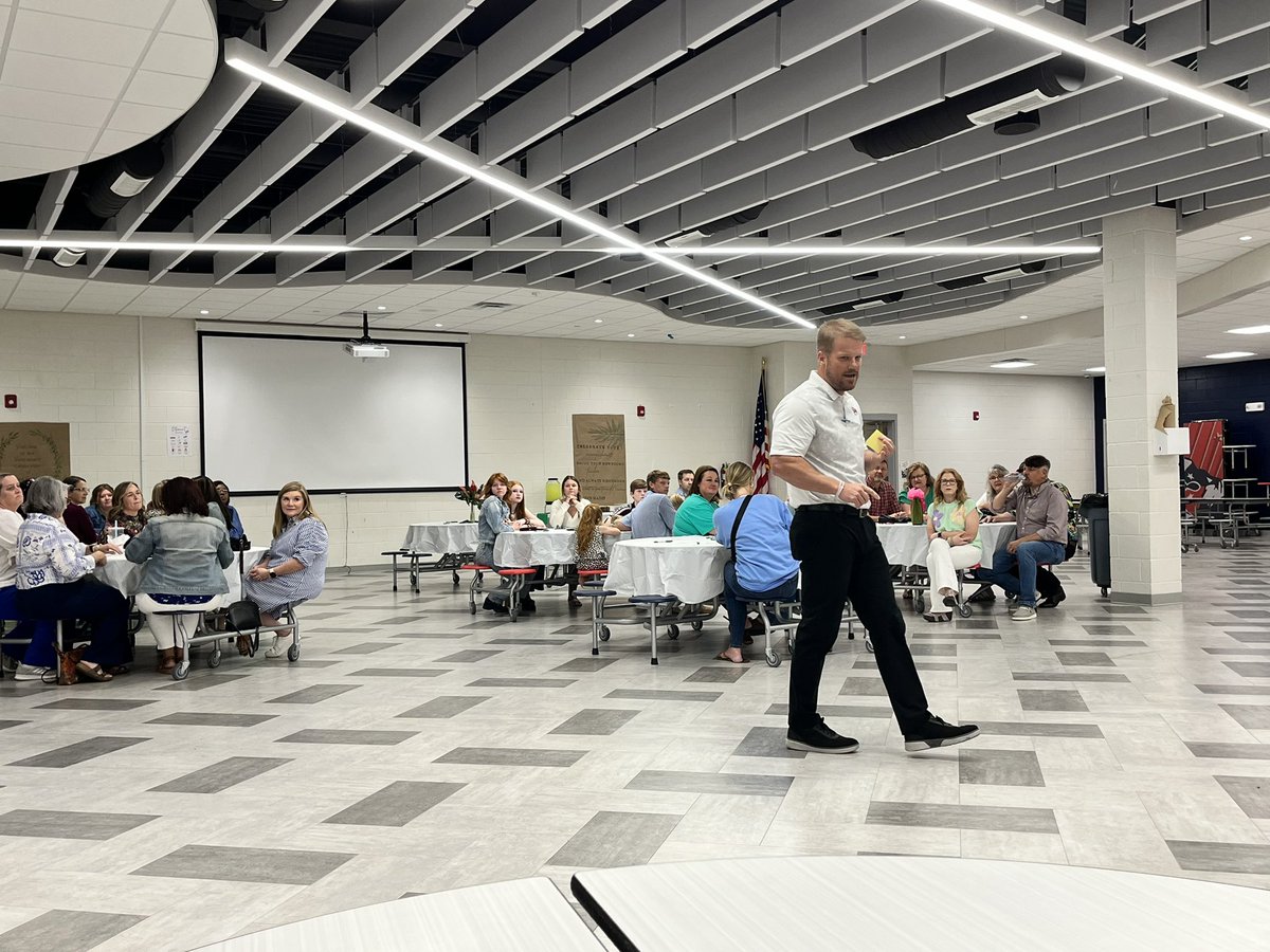 Lewisburg Middle PTO tweet media