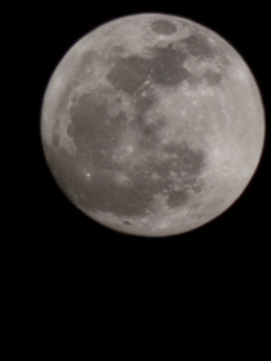 Tomadas desde mi celular:
#FullMoon
#LunaLlena