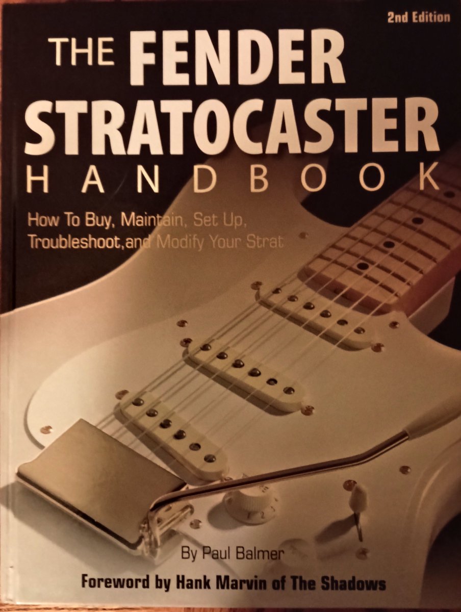 The second of three Fender Stratocaster books came in today, 'The Fender Stratocaster Handbook.' It's 191 pages with pictures. @capitolrecords @capitolmusic @umgnashville @umg @fender