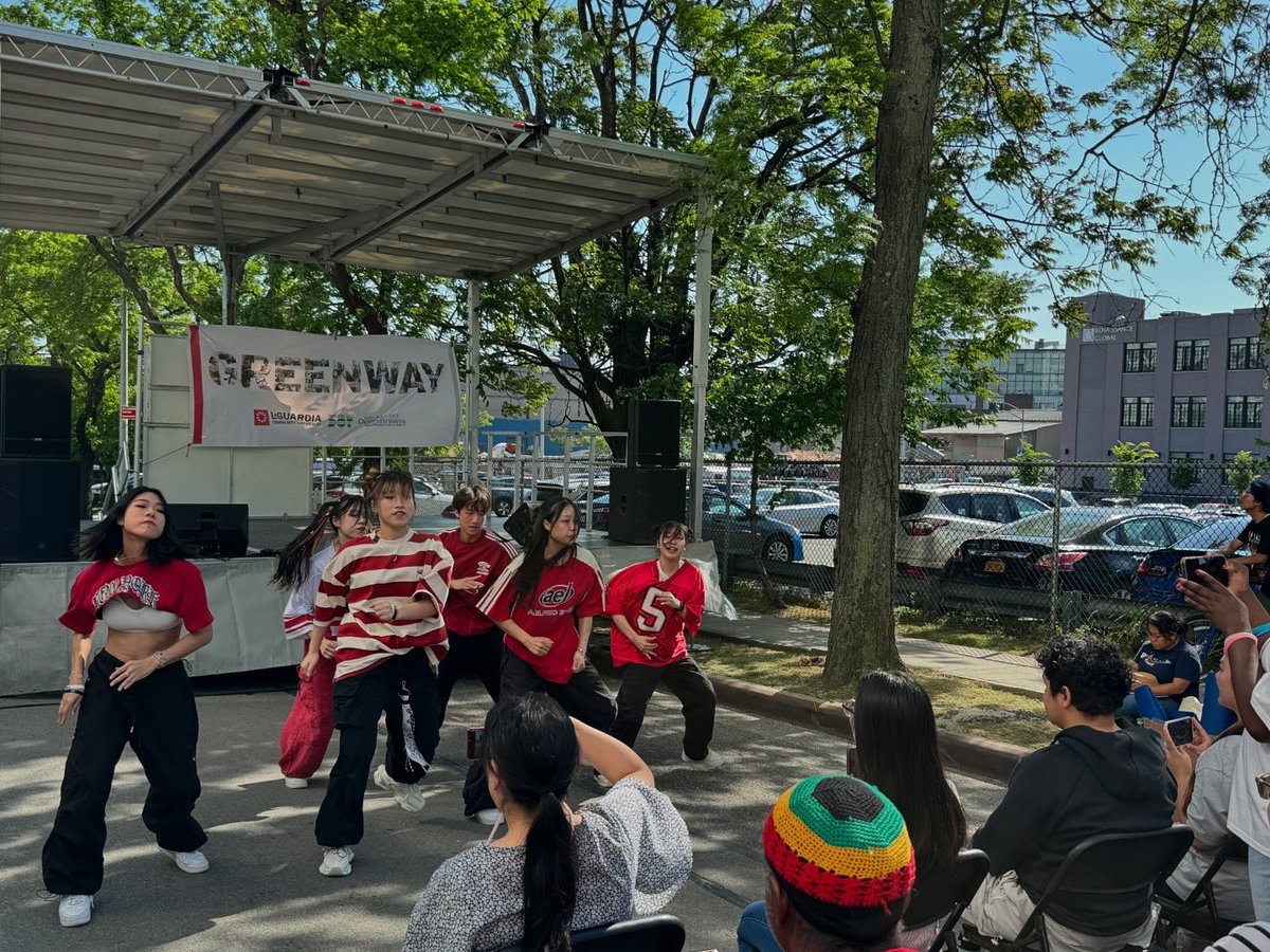 AAARI joined @LaGuardiaCC President Kenneth Adams and members of the AAPI heritage month planning committee for another successful cultural celebration on the LaGuardia Greenway. Looking forward to next year’s event! #laguardiacommunitycollege #lagcc #aapiheritage