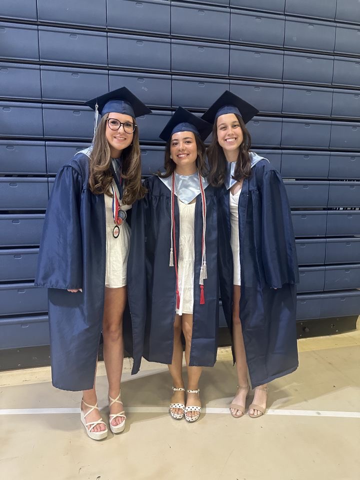 PHSKnightsSball's tweet photo. Congratulations to the class of 2024! 🎓🥎 https://t.co/dwfnplqr7k