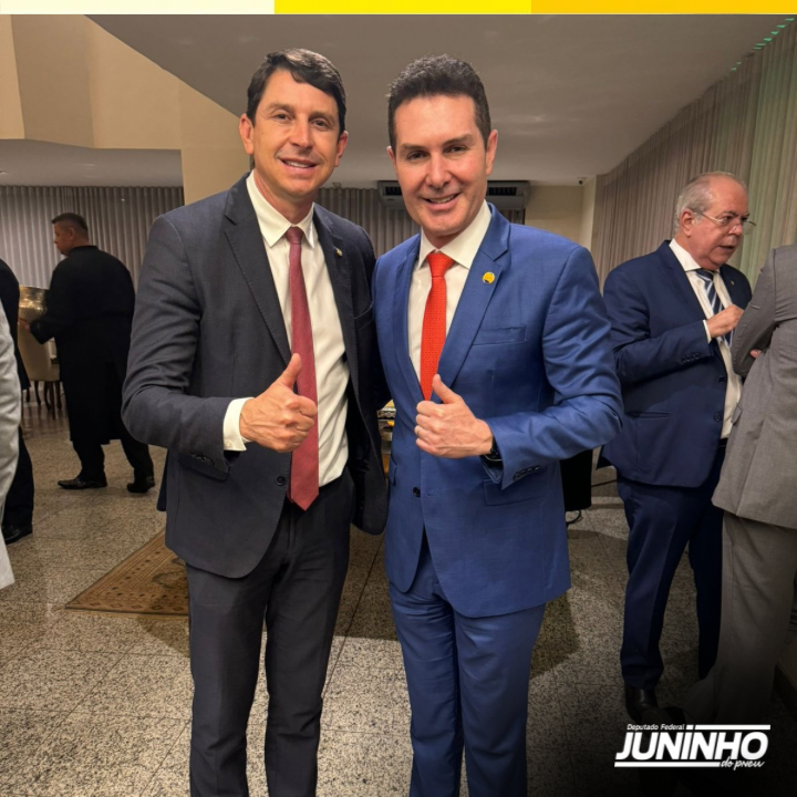 Fechando a noite com o Ministro das Cidades Jader Barbalho Filho.
Aproveitei a oportunidade para falar sobre o projeto Iguaçu, que prevê obras importantes de drenagem na região da Baixada Fluminense.
#OBRAS #Enchentes