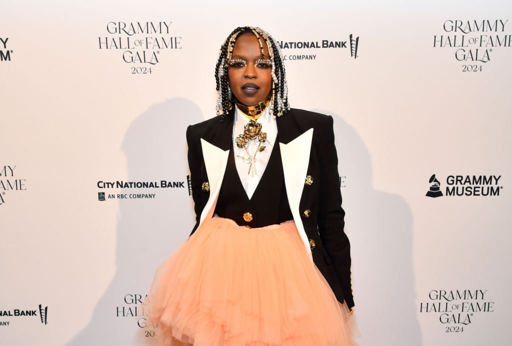 Lauryn Hill And Selah Marley Serve Mommy/Daughter Goals At The Grammys Hall Of Fame Gala trib.al/p78iNjx