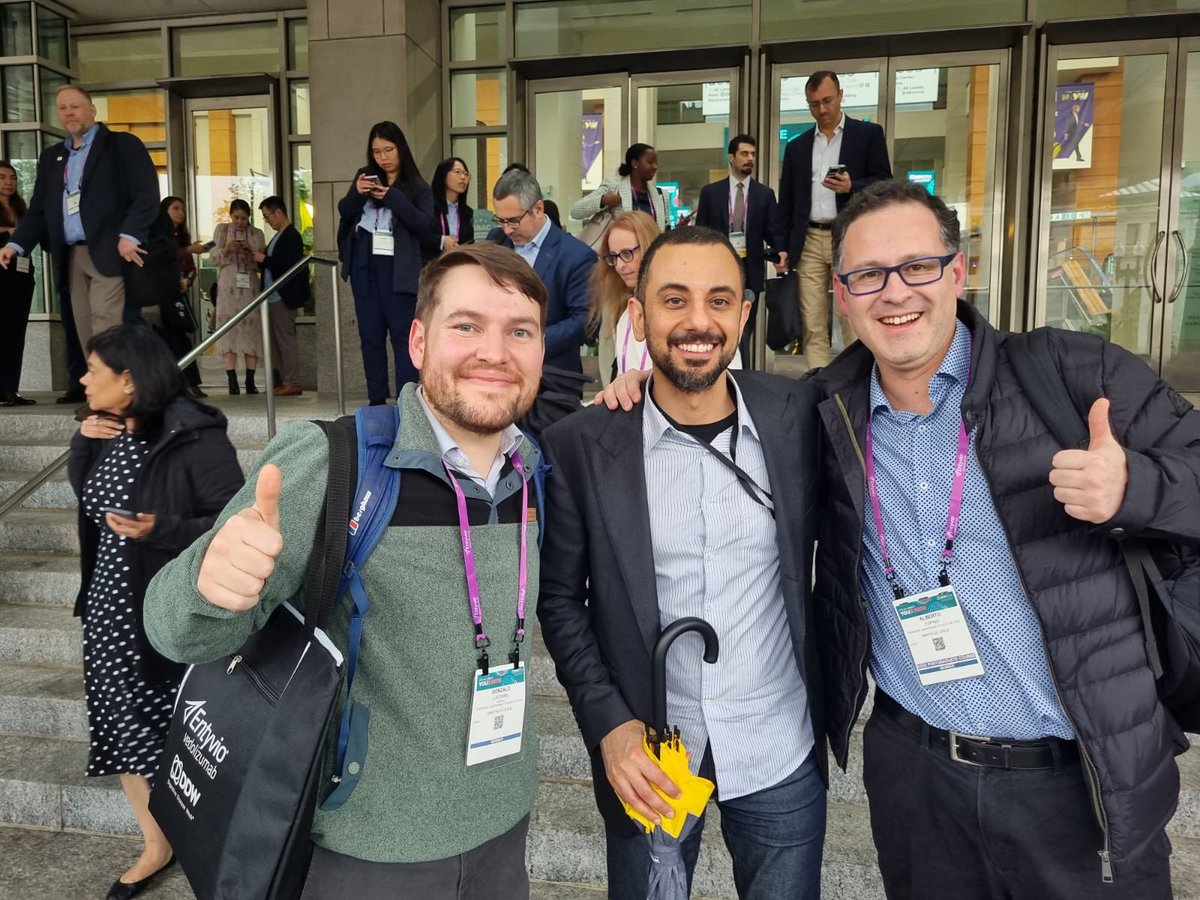 RobertBechara's tweet photo. It’s been a blast catching up with old and new friends at #DDW2024. Honored to present the State of the Art talk on what’s new in colorectal ESD. A big thank you to my esteemed moderators @neilRsharmaMD @MariettaIacucci. As always, so many great talks! Until next year @DDWMeeting https://t.co/fBSZMzhjMF