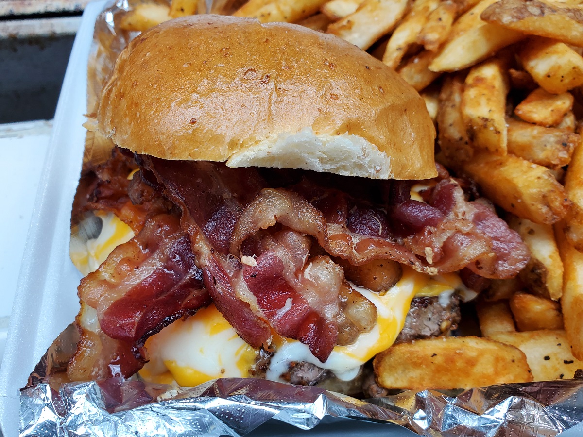 We have 10 types of #burgers for your eating pleasure! * Bacon Bleu * Texas Burger * Bedazzled Burger * Cheddar * Mushroom Swiss * Pizza Burger * Trenton * New York * Bacon Cheddar(PHOTO) * #Burger MENU: curlyscreations.com/OurMenu.pdf Open 11am - 9pm (267) 639-0787 #Philly #Foodies