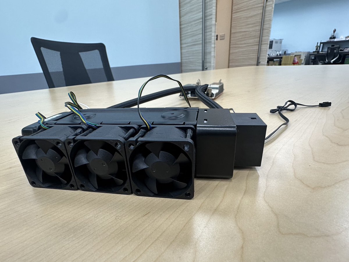Dynatron_C's tweet photo. Usage scenarios and applicable models of liquid coolers👉https://t.co/WJhuKc9XvQ
#diycooling #liquidcooler #watercooling #aiocooler #watercooledpc #liquidcoolermanufacturer #cpucoolingfan #cpucooler #cpu #amd #gpu https://t.co/fYlcbXsjoG