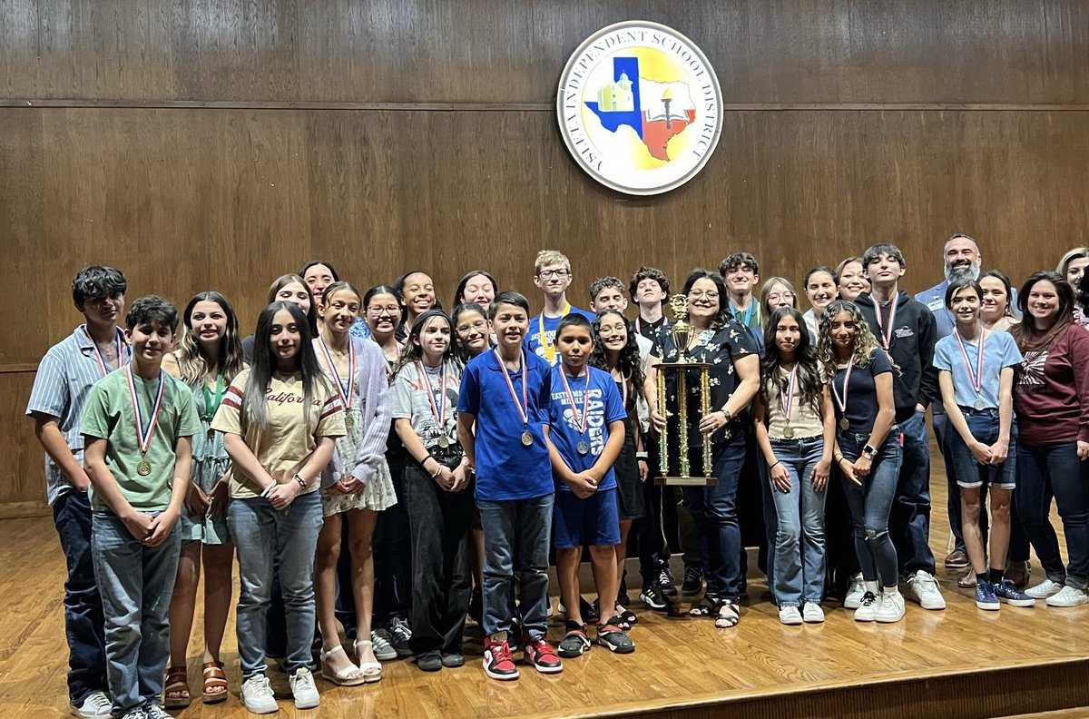 Congratulations to @EMS_Raiders UIL participants for finishing 1st in middle school sweepstakes and 1st in overall sweepstakes!