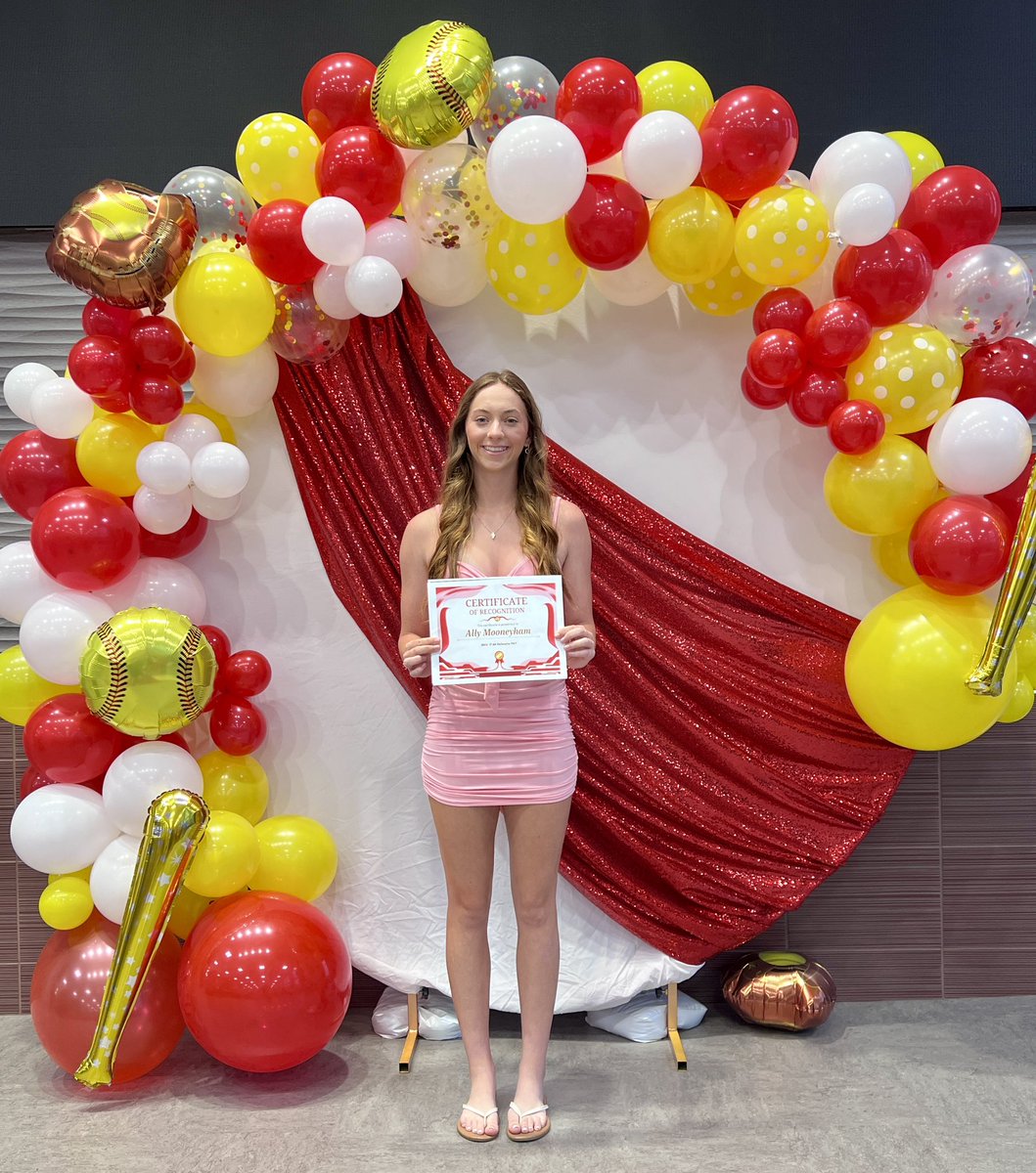 District 17-5A Defensive POY
Academic All State 
Academic All-District 
SETCA All-Star Game
CHS-Defensive MVP

Career Records - Crosby Softball 
 1st in Most Hits (176)
 1st in Most singles (144)
 1st in Stolen Bases  (148)
 1st in Scored Runs (122)
 3rd in Batting Ave. (.473)