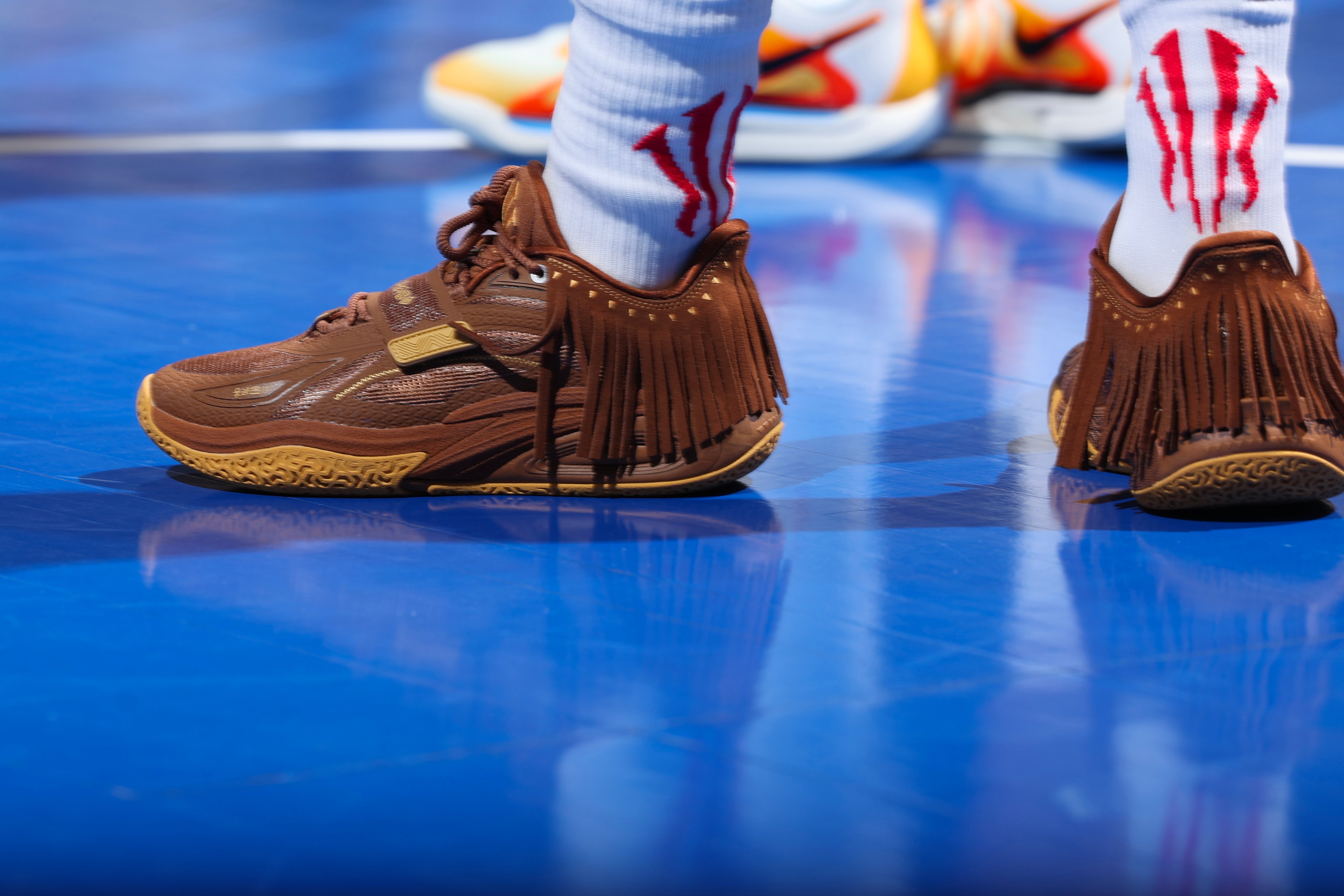 Kyrie irving shoes tonight sale