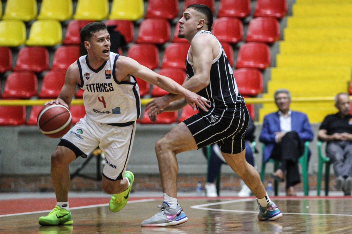 nuestrosdporte2's tweet photo. 🏀Por un punto🏀 Titanes venció 95-94 a Piratas en Bogotá por la Liga de Baloncesto de Colombia.

El equipo de Barranquilla ganó los dos juegos de la serie.

https://t.co/Tq34qniVQs https://t.co/1JFPvFi5e3