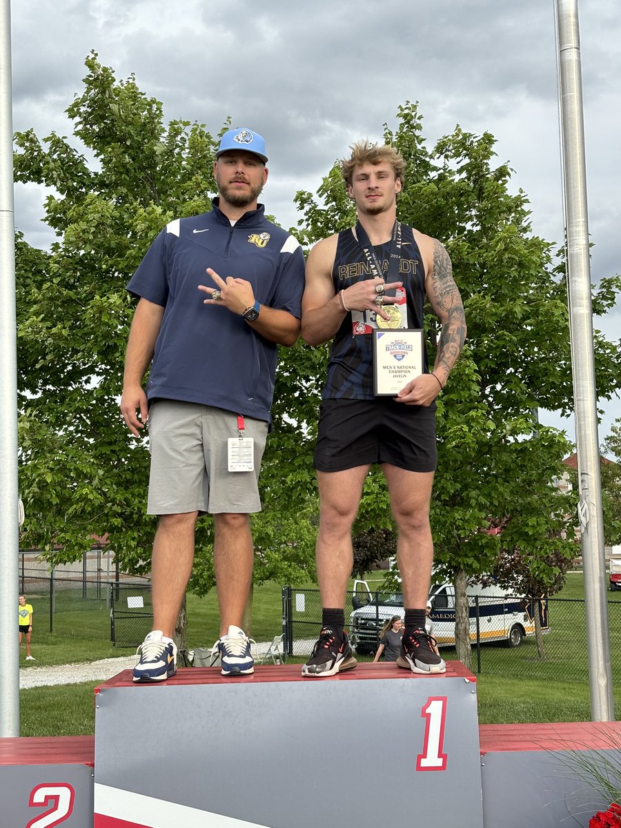 Reinhardt Throws tweet media