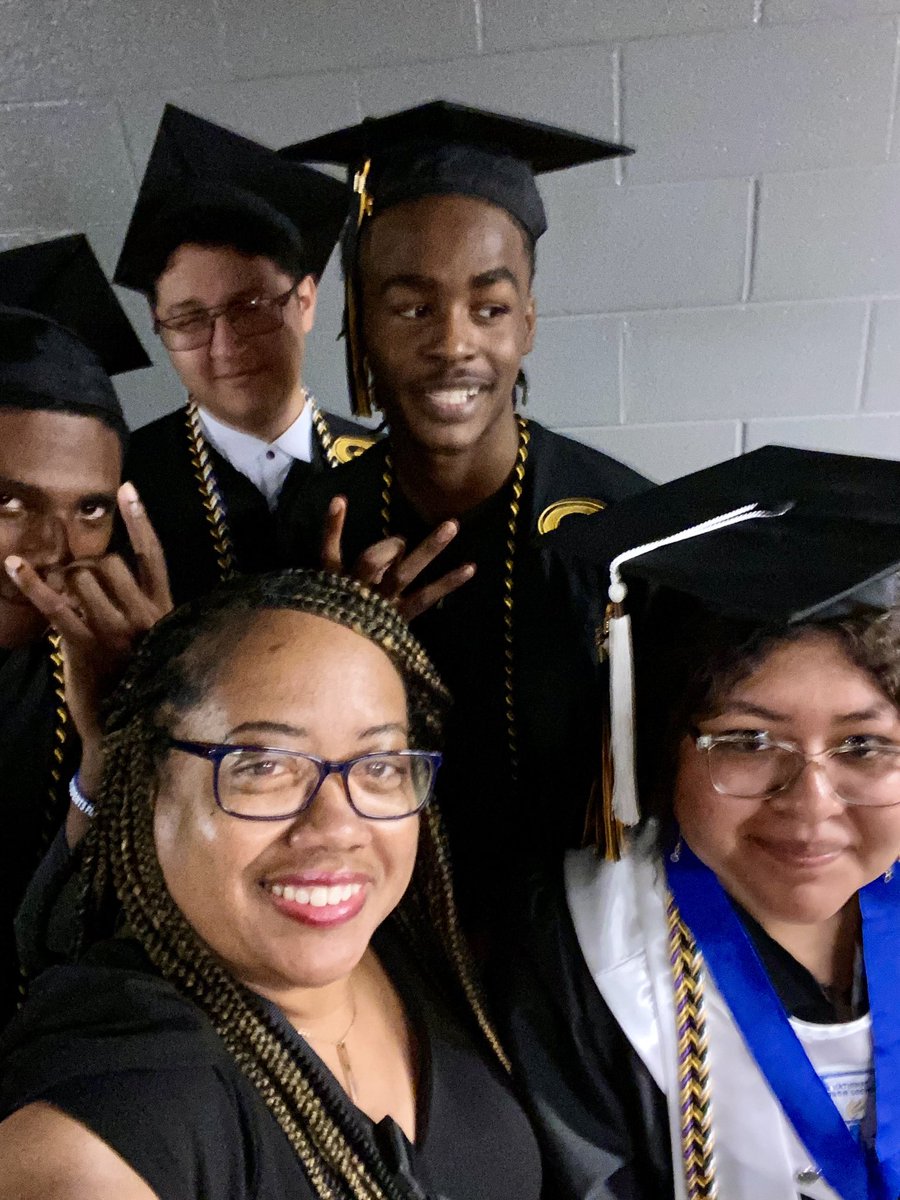 atiba31's tweet photo. Congrats to my caseload!!! It’s been a joy to have been your school counselor the last four years! https://t.co/ZleLSfQT8y