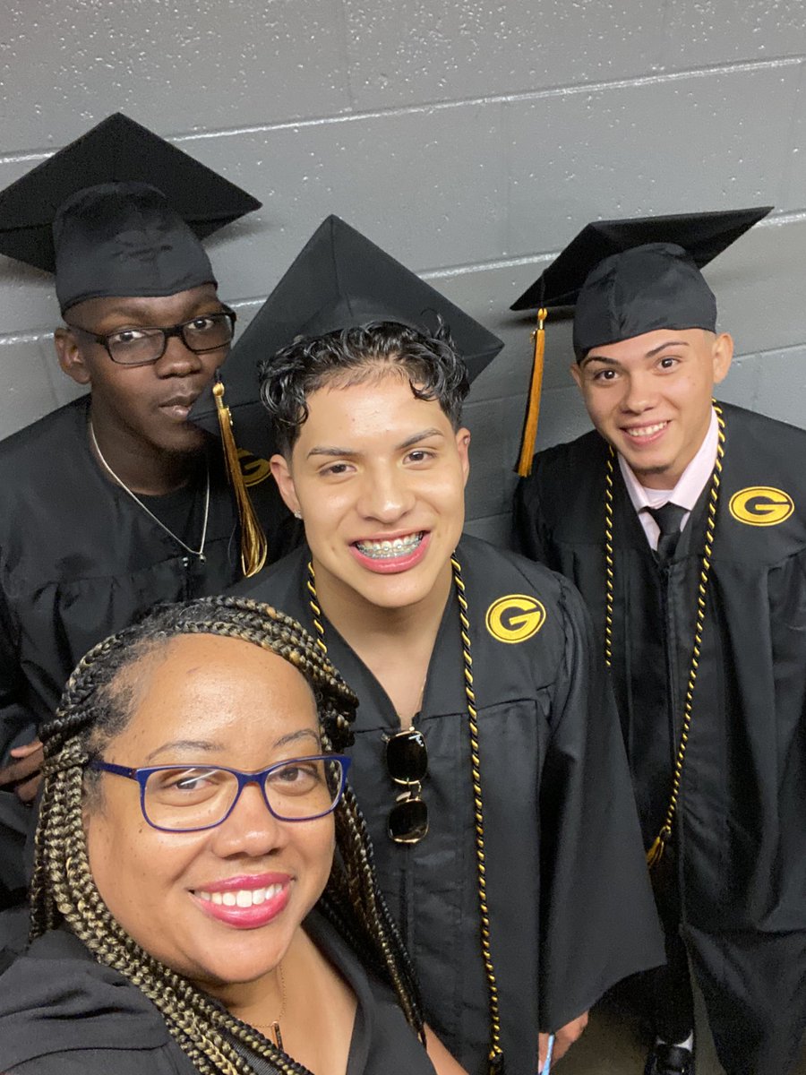 atiba31's tweet photo. Congrats to my caseload!!! It’s been a joy to have been your school counselor the last four years! https://t.co/ZleLSfQT8y