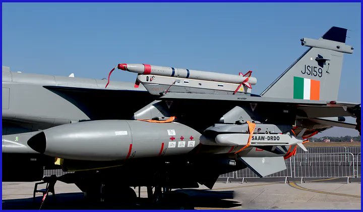 BDL Gears Up for Domestic Production of Advanced Air-to-Air Missile idrw.org/bdl-gears-up-f… Photo Credit: AirPra @AeroIndia 2023 / ASRAAM mounted on the wings of Jaguar Darin-III