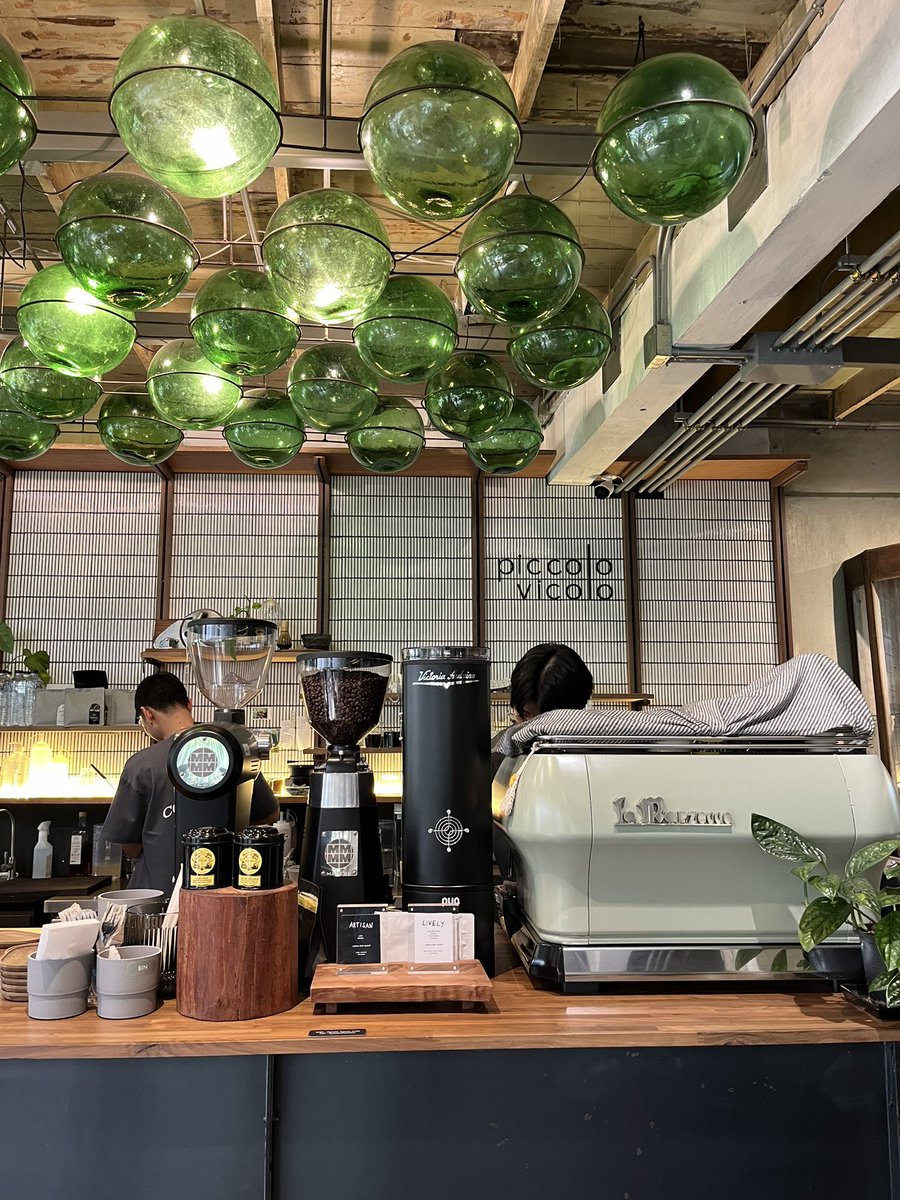 Cafe story ☕️🥤🍰

📍 Piccolo Vicolo Cafe, Ratchathewi