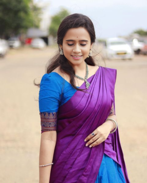 manisha_mithra's tweet photo. Ready to go temple ๐๐ค....#templevibes #selflove #dreambig #Halfsaree #traditional #feelpeace https://t.co/jOcAAshk29