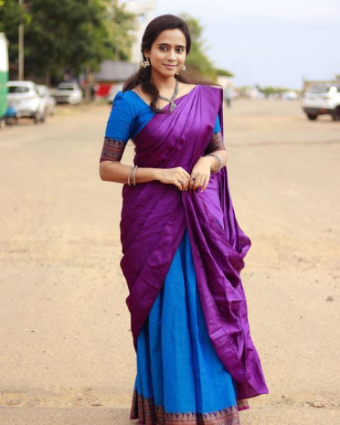 manisha_mithra's tweet photo. Ready to go temple ๐๐ค....#templevibes #selflove #dreambig #Halfsaree #traditional #feelpeace https://t.co/jOcAAshk29
