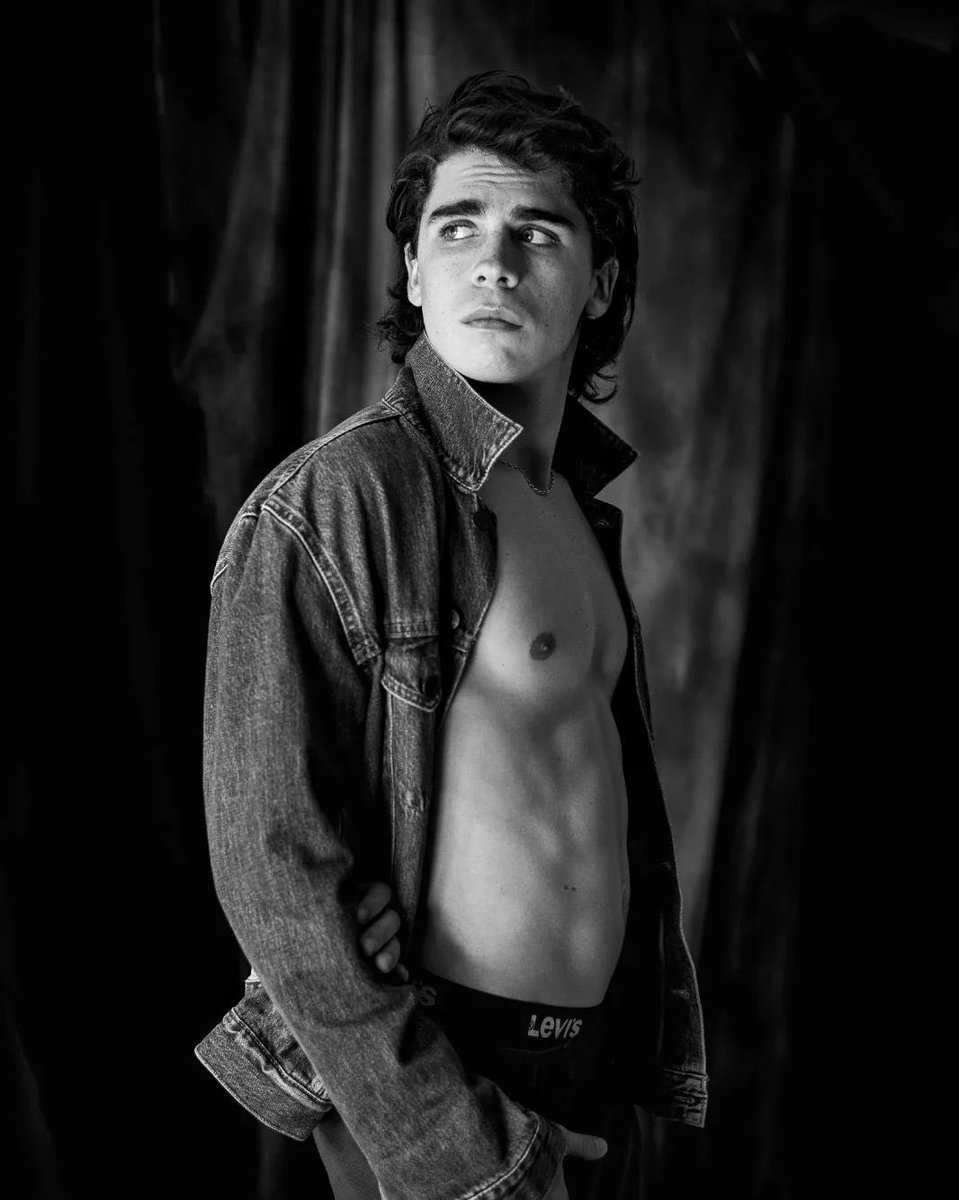 pughstappen's tweet image. PODEMOS HABLAR DE LOS ABDOMINALES DE FELIPE ???