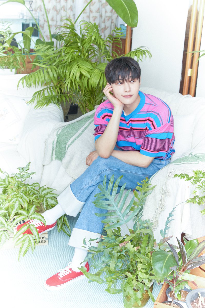 INFINITE Digital Single [Flower] 
Concept Photo #L 🌼
　
2024.06.09 6PM (KST) 
　
#인피니트 #INFINITE #Flower
#엘 #L #김명수 #KimMyungSoo