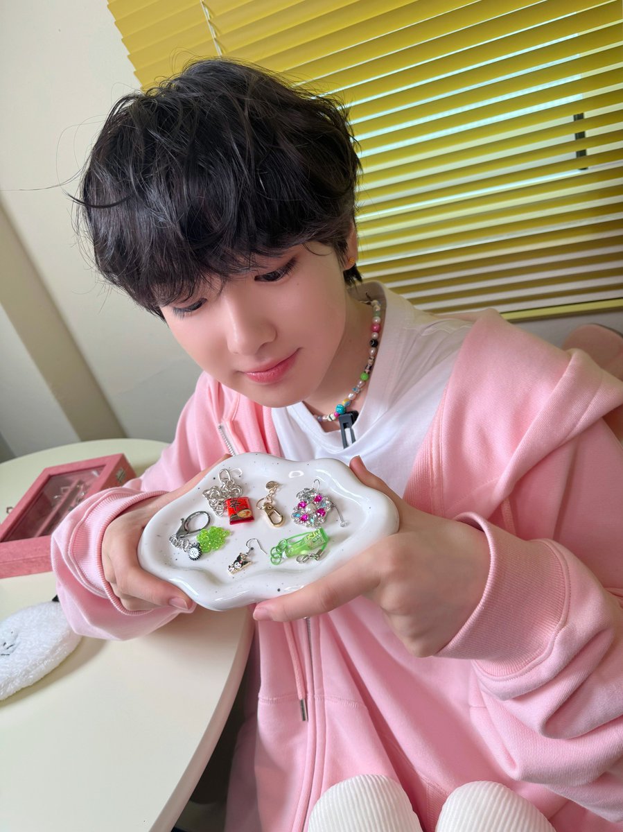 мα∂є ву #SAKUYA 

#NCTWISH #사꾸DAY
#사꾸DAY_in_Dongdaemun